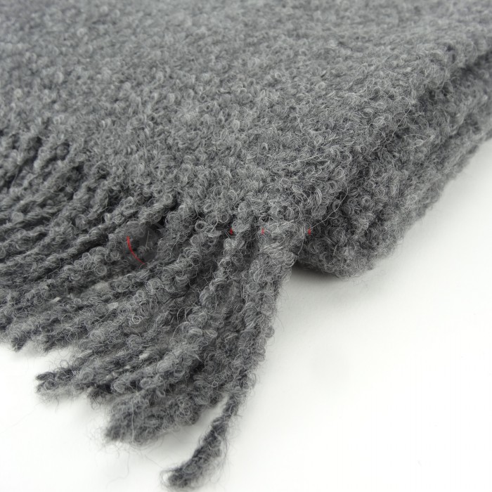 Plaid en Baby Alpaga Gris · Tissage Traditionnel · Boucle par Alpaka