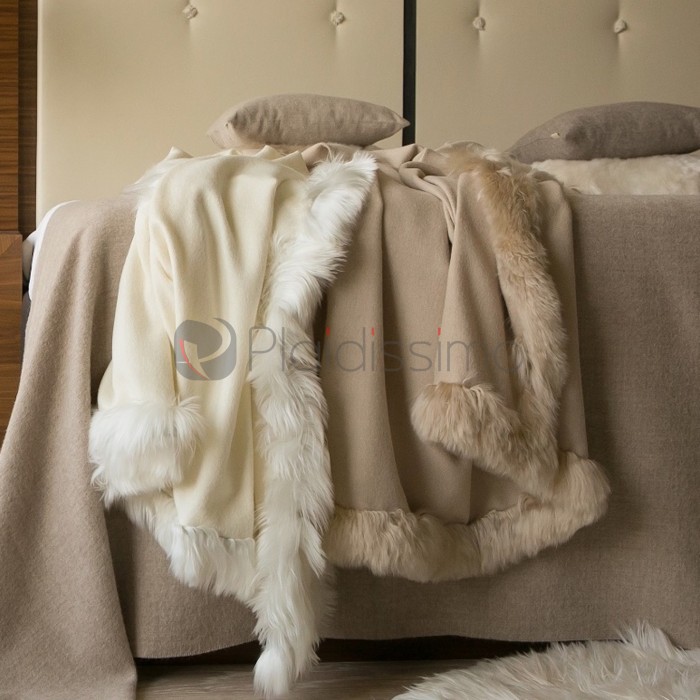 Plaid en Baby Alpaga Brun · Rare avec Fourrure Naturelle · Fur Trim par Alpaka