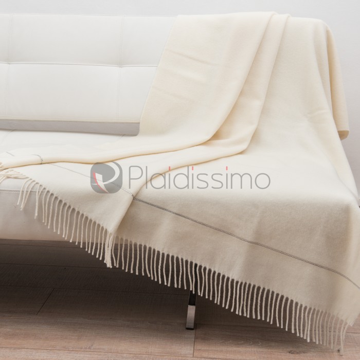 Plais en Laine d'Agneau Ecru · Chic avec Cristaux Swarovski par Katrin Leutz