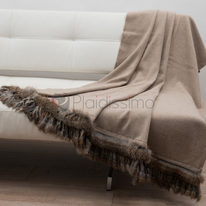 Plaid en Laine d'Agneau · Franges zeen Fourrure de Lapin par Katrin Leuze