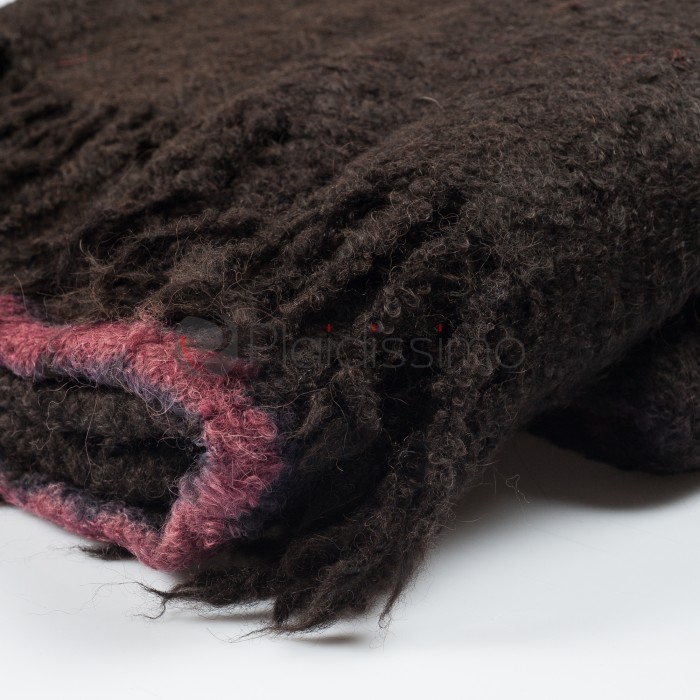 Plaid en Baby Alpaga · Style Bouclé à Bandes · Nuisuji · Noir et Cramoisi Foncé par Suzusan