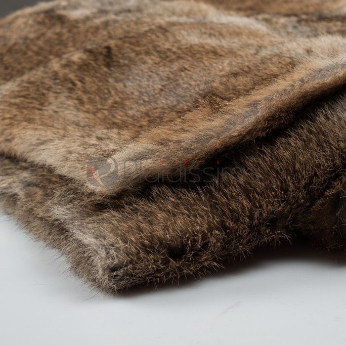 Plaid en Fourrure de Lapin · Naturel & Authentique · Couleur Brun